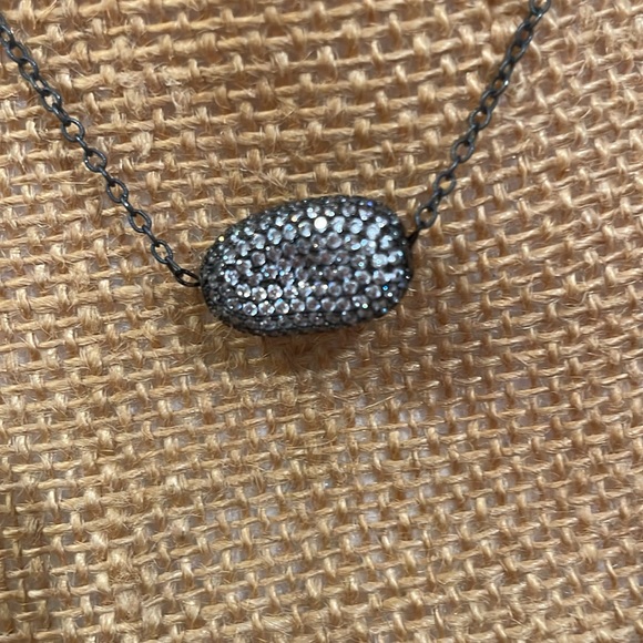 Black metal kidney shaped CZ necklace - Picture 2 of 2